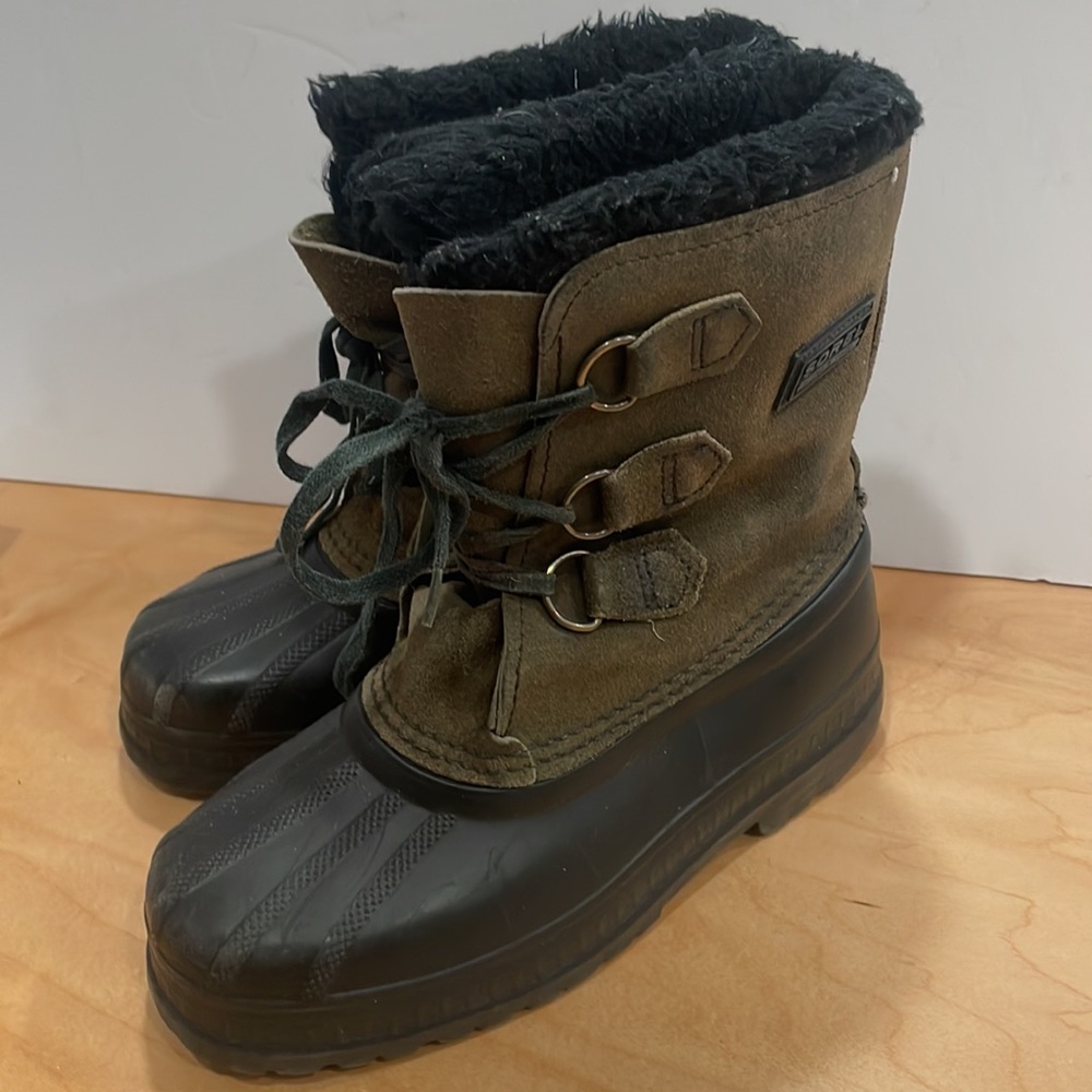 SOREL Kids Lace Up Winter Boots size 3